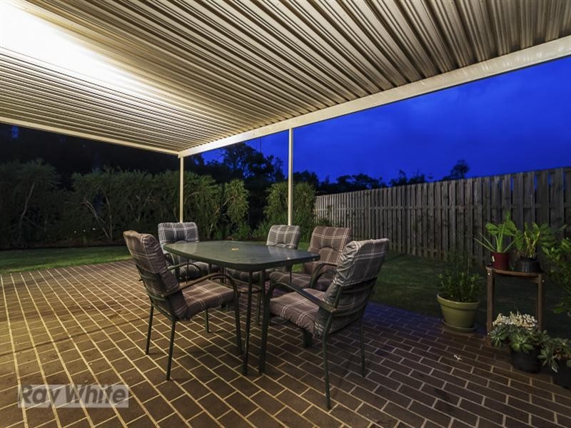 13 Aqua Crescent, Redland Bay QLD 4165