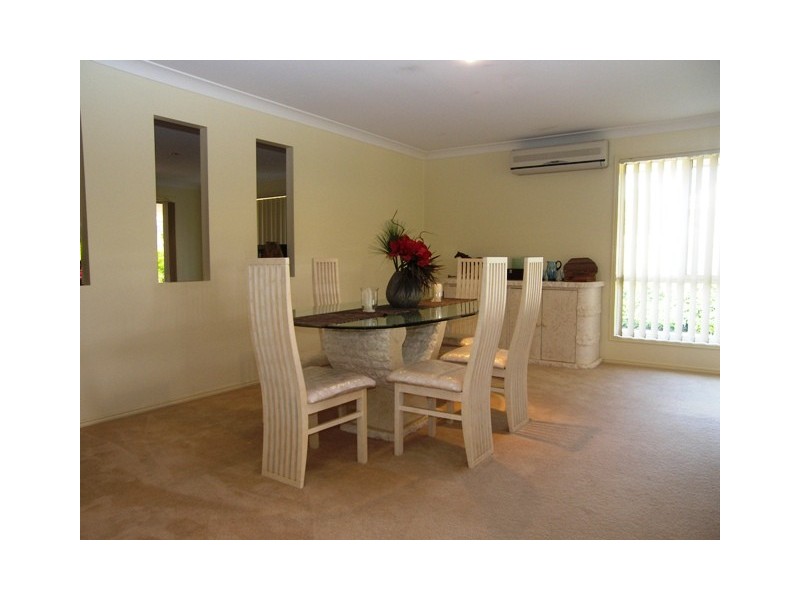 13 Tathra Court, Redland Bay QLD 4165
