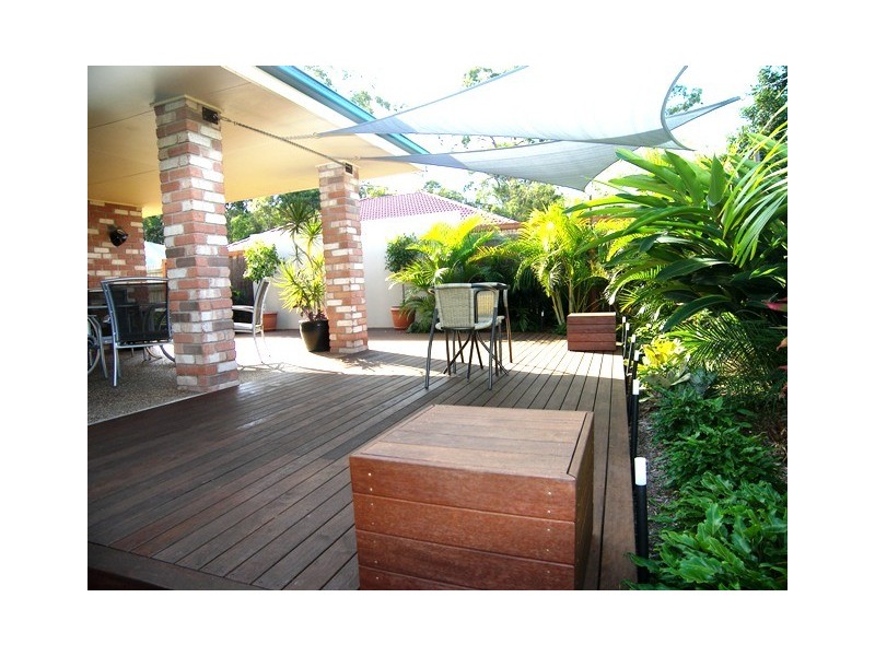 13 Tathra Court, Redland Bay QLD 4165