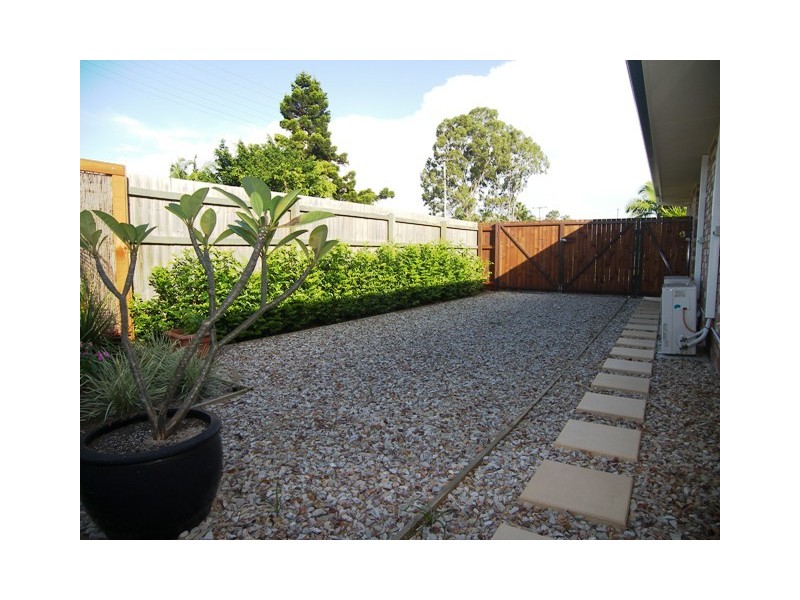 13 Tathra Court, Redland Bay QLD 4165