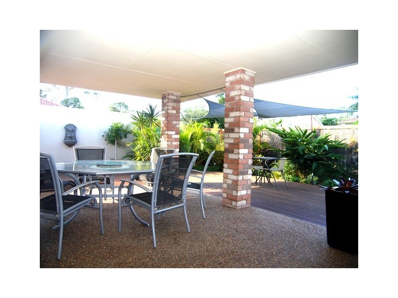 13 Tathra Court, Redland Bay QLD 4165