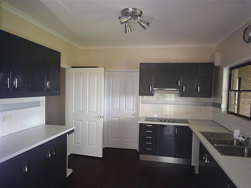 207 Rocky Passage Road, Redland Bay QLD 4165