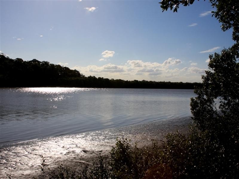 207 Rocky Passage Road, Redland Bay QLD 4165