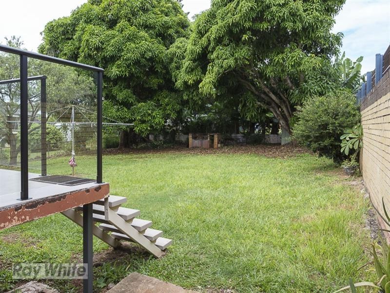 16 Weinam Street, Redland Bay QLD 4165