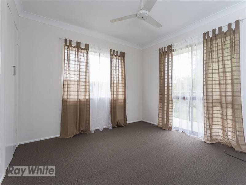 16 Weinam Street, Redland Bay QLD 4165