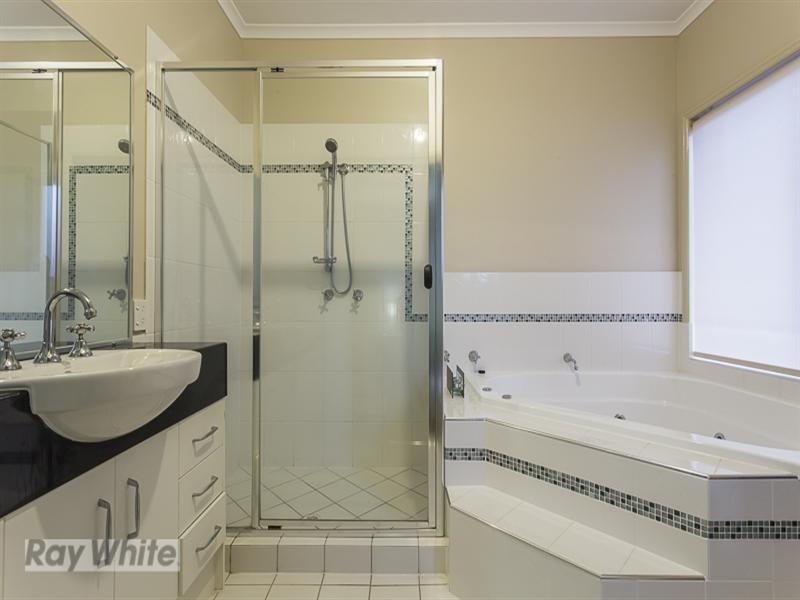 11 Balsam Street, Redland Bay QLD 4165