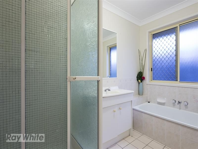 33 Jeanne Drive, Victoria Point QLD 4165