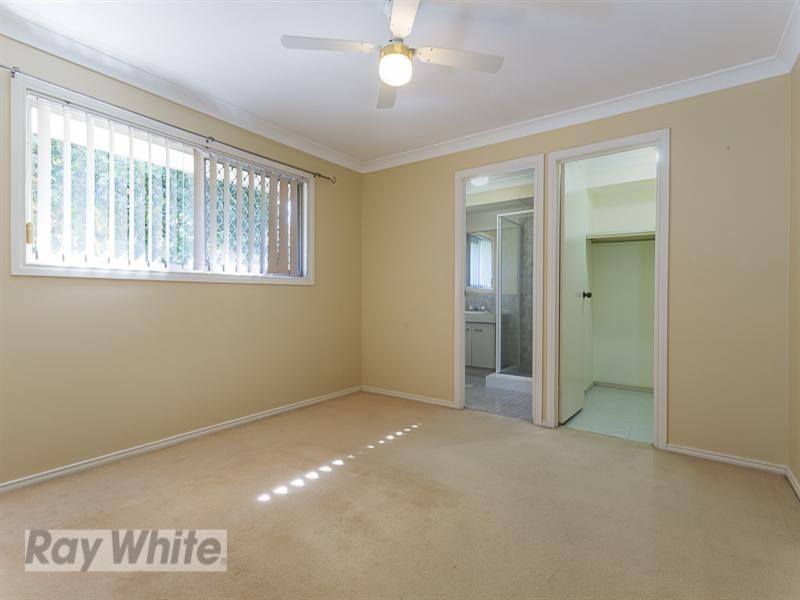 1 Troon Court, Victoria Point QLD 4165