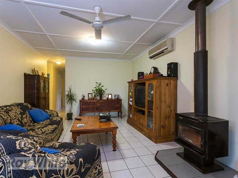 25 Holly Road, Victoria Point QLD 4165