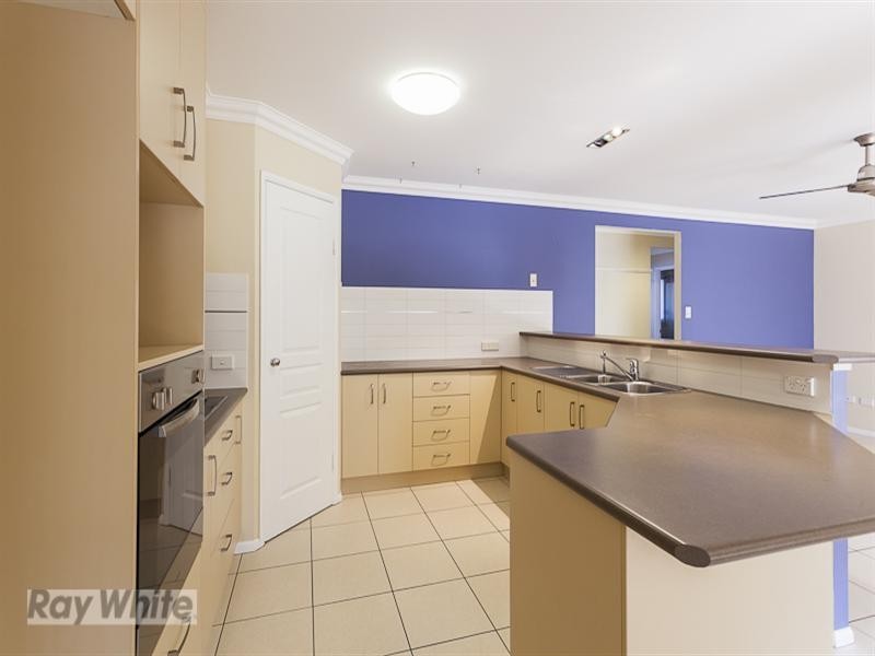 37 Parklink Drive, Redland Bay QLD 4165