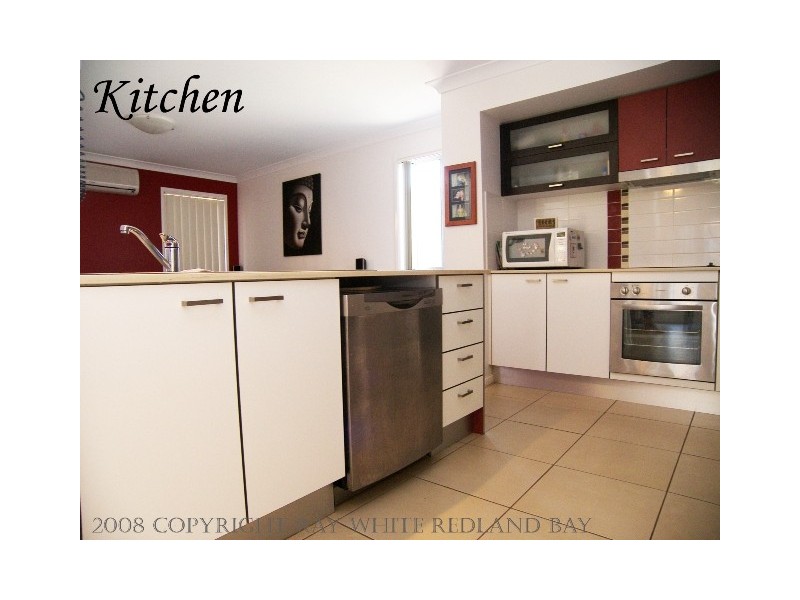 20 Whitsunday Place, Redland Bay QLD 4165