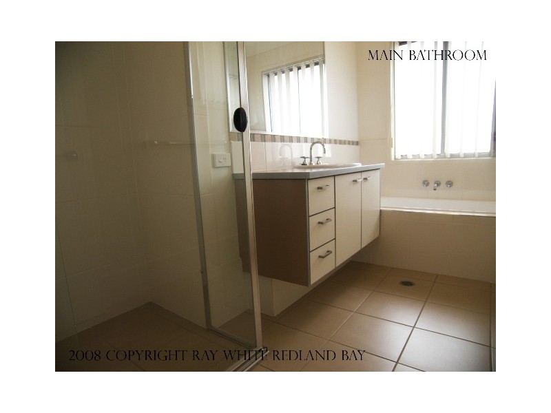 20 Whitsunday Place, Redland Bay QLD 4165