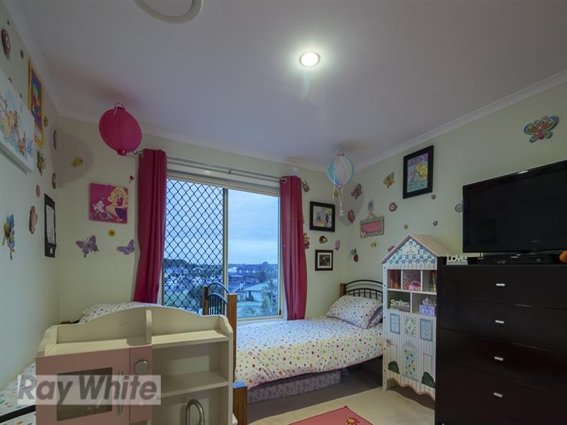 4/20 Mainsail Street, Birkdale QLD 4159