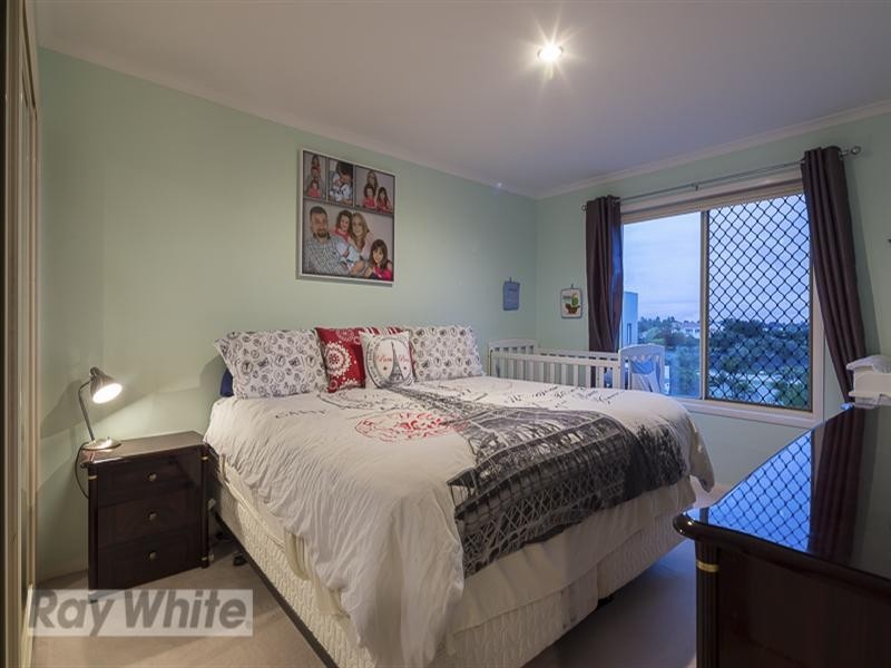 4/20 Mainsail Street, Birkdale QLD 4159