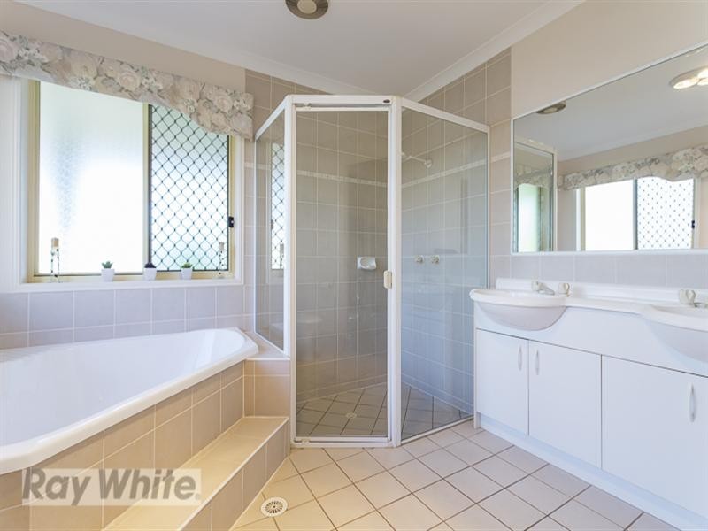 47 Bedarra Street, Redland Bay QLD 4165