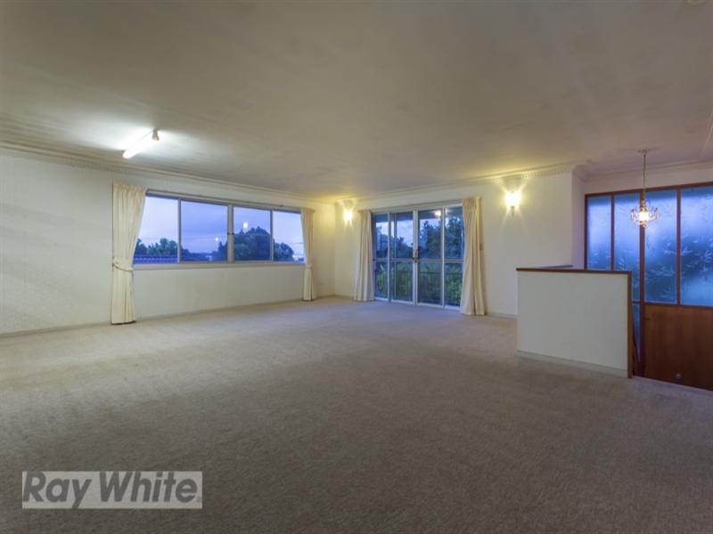 71 Hamilton Street, Redland Bay QLD 4165