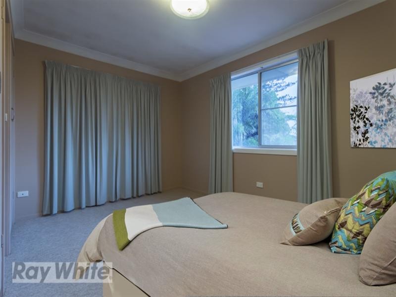 71 Hamilton Street, Redland Bay QLD 4165