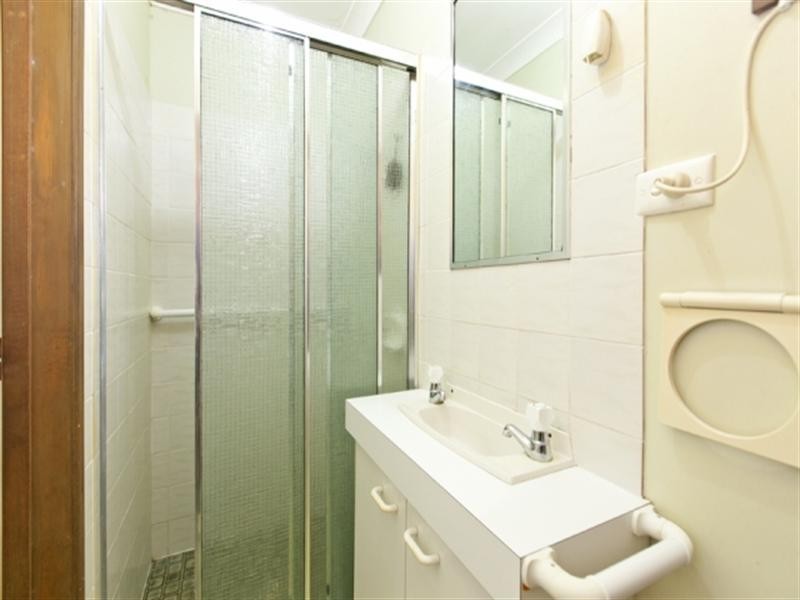4 Azalea Street, Redland Bay QLD 4165