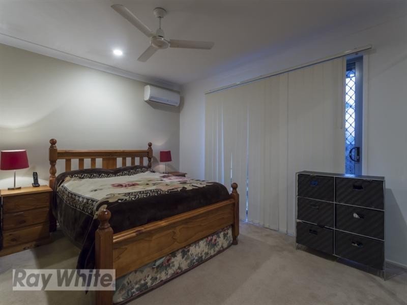 17 Aqua Crest, Redland Bay QLD 4165