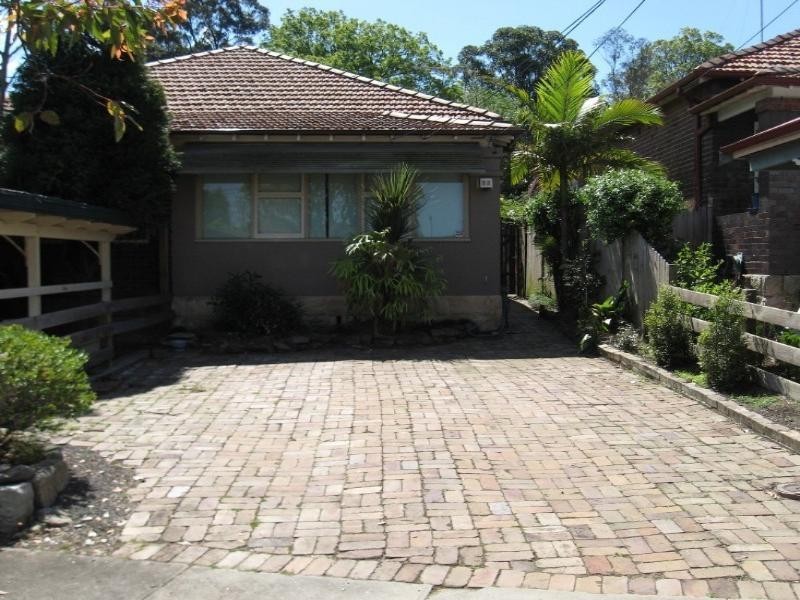 18 Burns Crescent, Chiswick NSW 2046