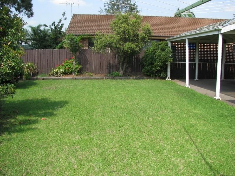 2 Raleigh Close, St Clair NSW 2759