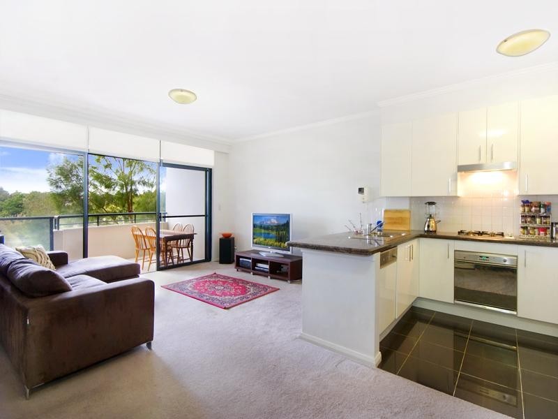 128/2 Dolphin Close, Chiswick NSW 2046