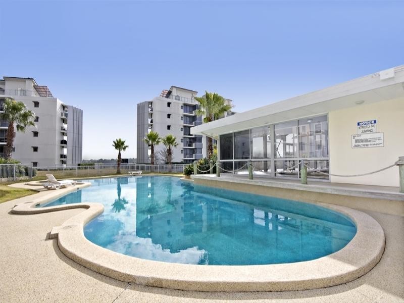 128/2 Dolphin Close, Chiswick NSW 2046