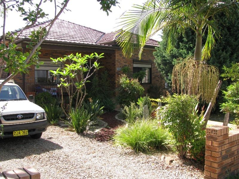 390, 392, 394 Great North Road, Abbotsford NSW 2046