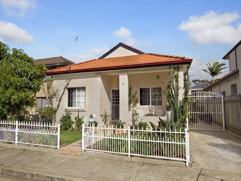 19 York Avenue, Five Dock NSW 2046