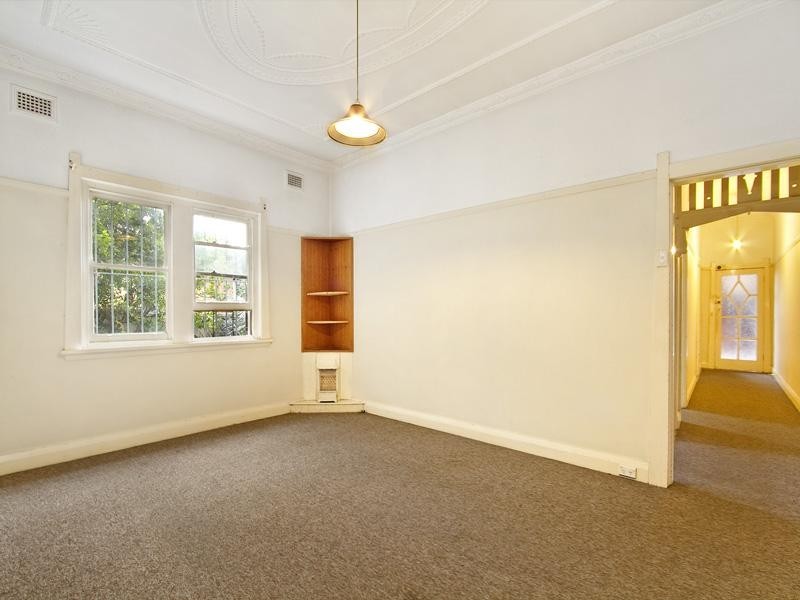 245 Lyons Road, Russell Lea NSW 2046