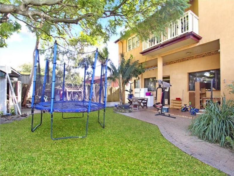 9 Kings Road, Five Dock NSW 2046