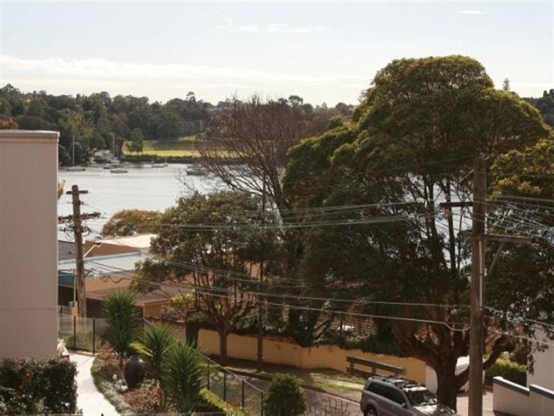 1/37 Walton Crescent, Abbotsford NSW 2046