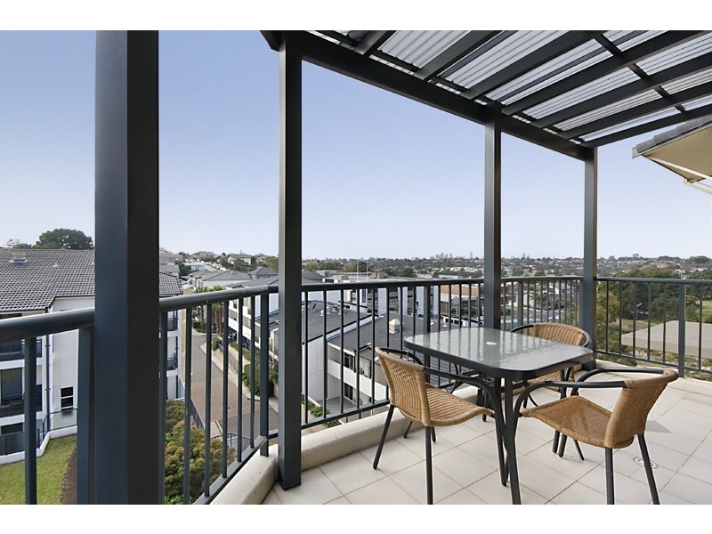 202/4 Dolphin Close, Chiswick NSW 2046