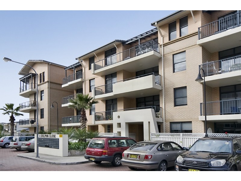 202/4 Dolphin Close, Chiswick NSW 2046