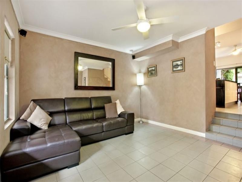 2b Alfred Street, Lilyfield NSW 2040