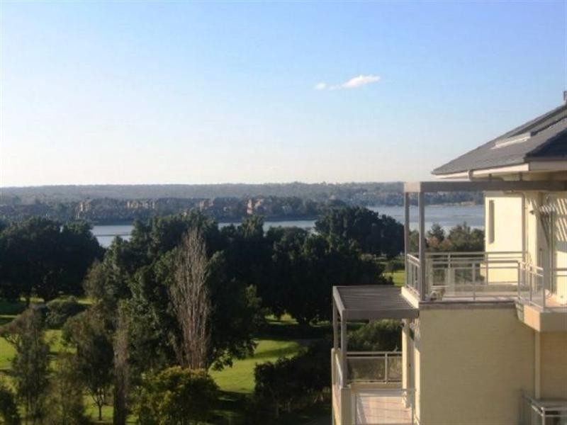 18 Louden Street, Canada Bay NSW 2046