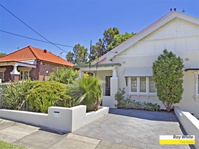 9 Warwillah Road, Russell Lea NSW 2046