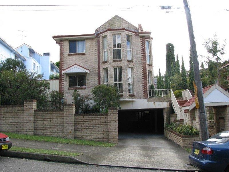 1/11 Walton Crescent, Abbotsford NSW 2046