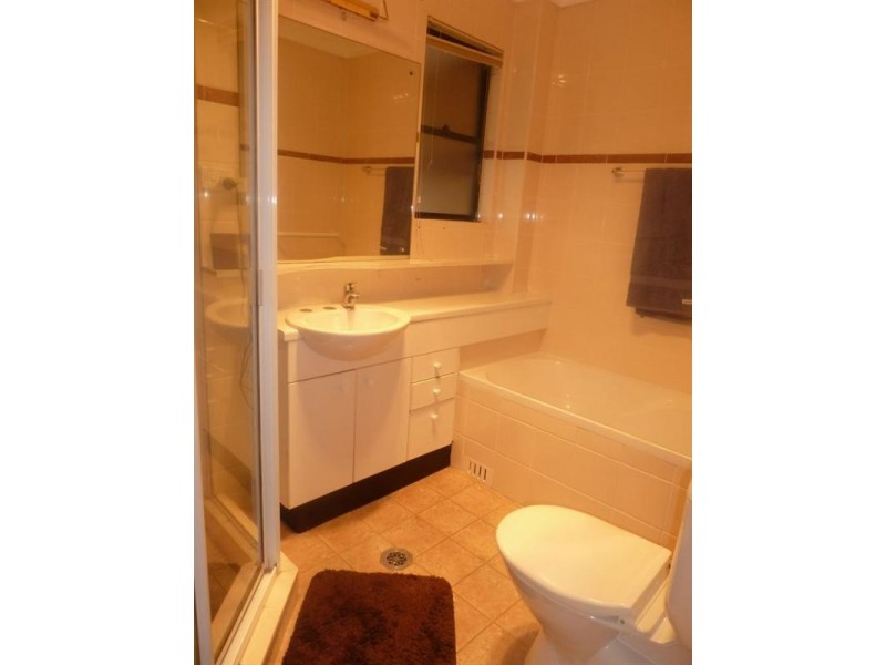 8/1a Henley Marine Drive, Five Dock NSW 2046