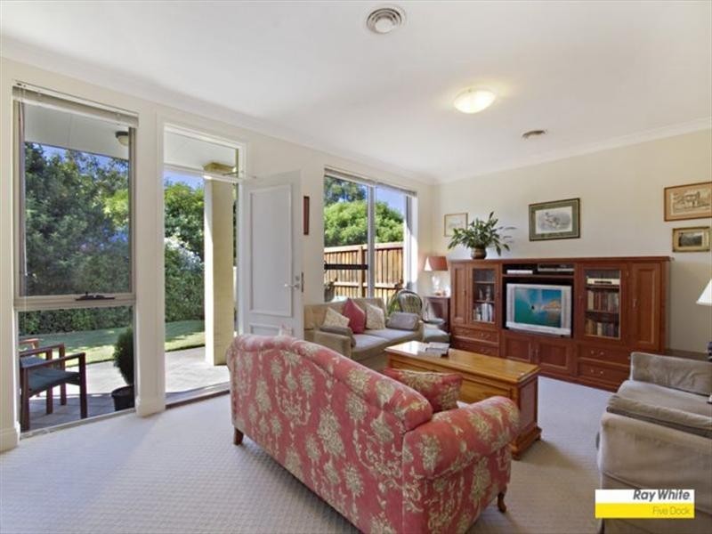 6 Kings Park Walk, Five Dock NSW 2046