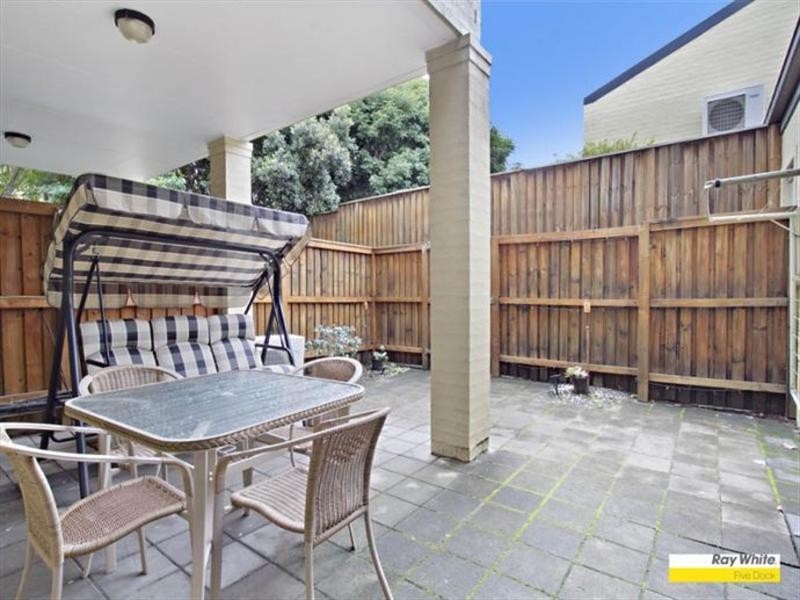 2 Kings Park Circuit, Five Dock NSW 2046