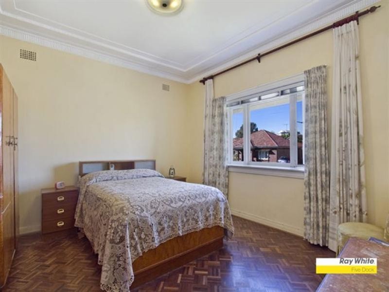 11 Betts Avenue, Five Dock NSW 2046