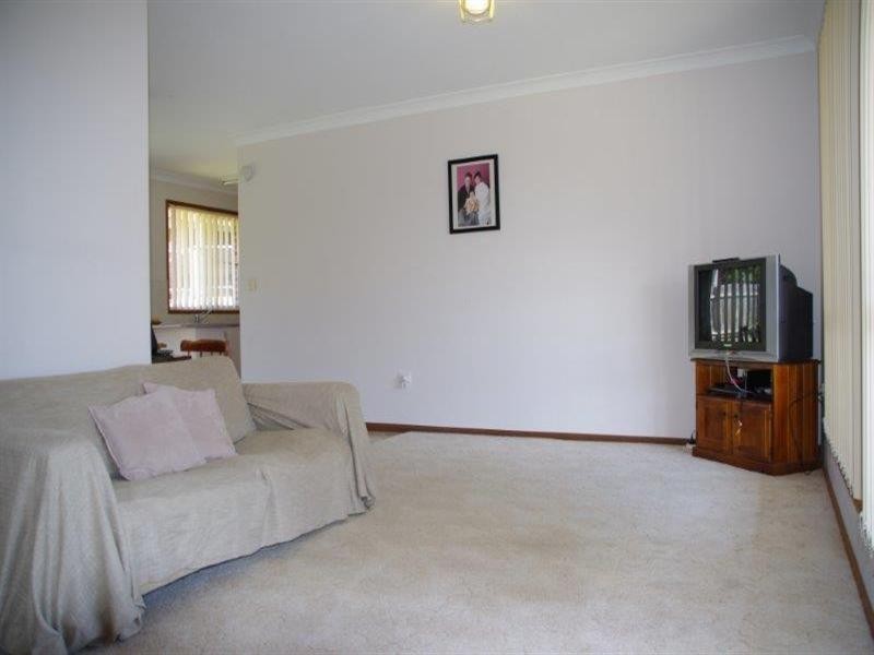 4a Gannet Crescent, Old Bar NSW 2430