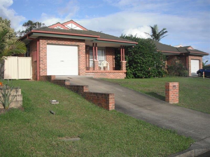 4a Gannet Crescent, Old Bar NSW 2430