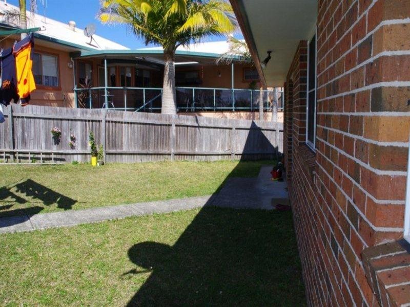4 Gannet Crescent, Old Bar NSW 2430