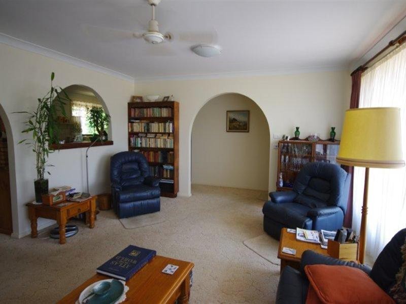 18 Caparra Close, Tinonee NSW 2430