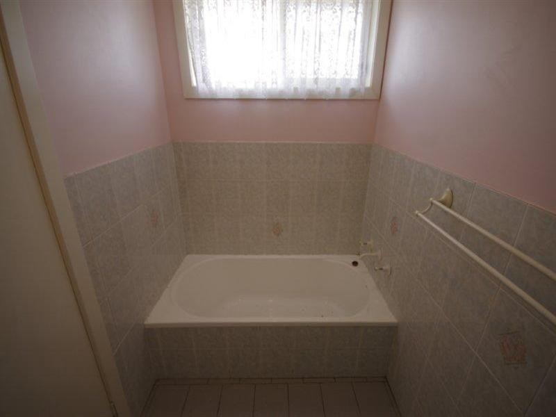 6a Rohini Place, Taree NSW 2430