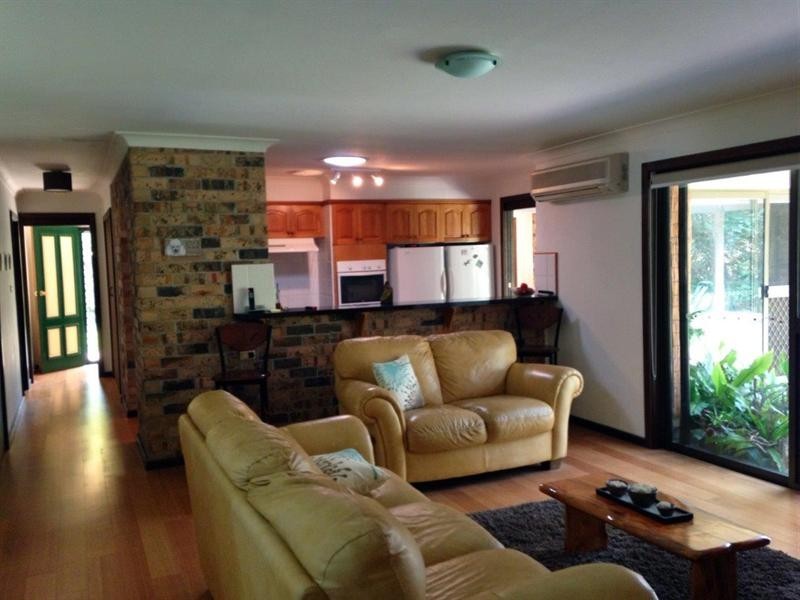 135 Beach Road, Mitchells Island NSW 2430