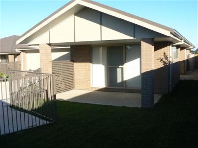 2/4 Robroy Place, Harrington NSW 2427
