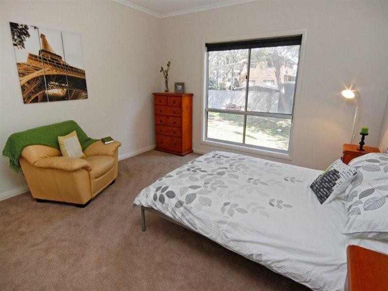 21 Pacific Parade, Old Bar NSW 2430